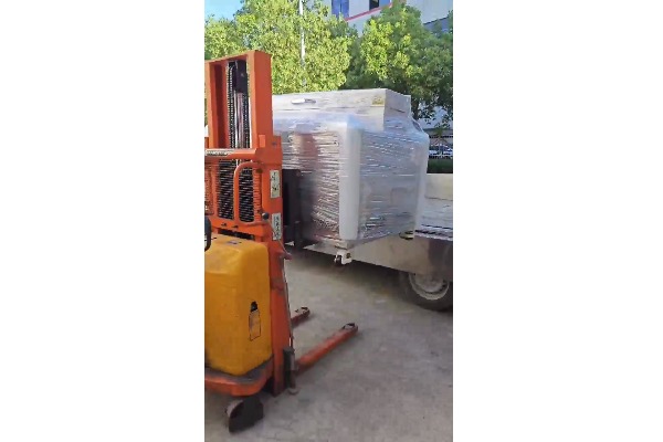 -150℃超低温冷冻机设备现场实拍及出厂发货视频