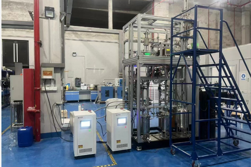 湖州某制药企业采购2.5kW高低温循环一体机助力聚乙烯实验项目 图1